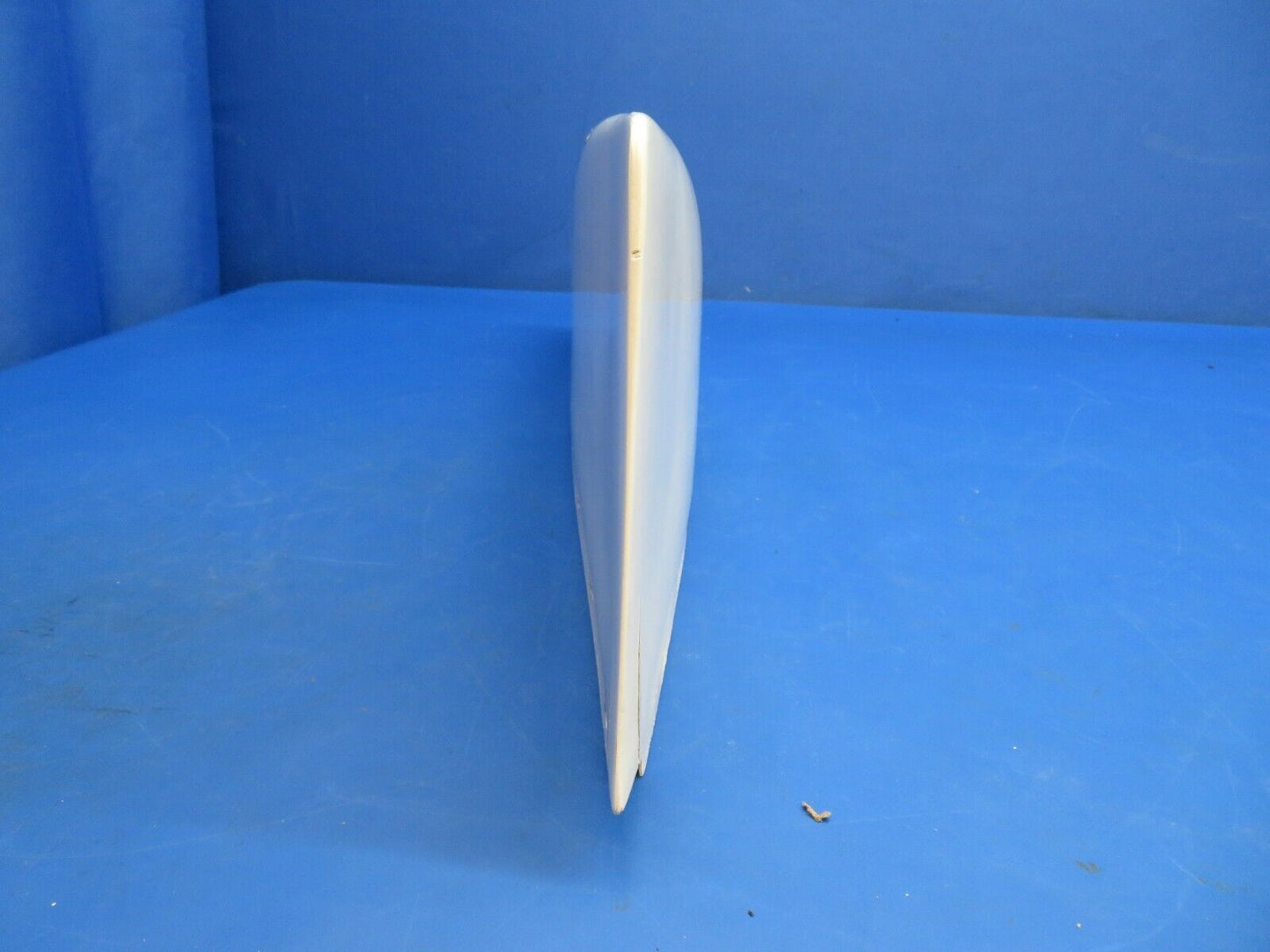 Piper Aerostar 602P Wing Tip Assy Left Hand w/ Lens P/N 200102-901 (0123-669)