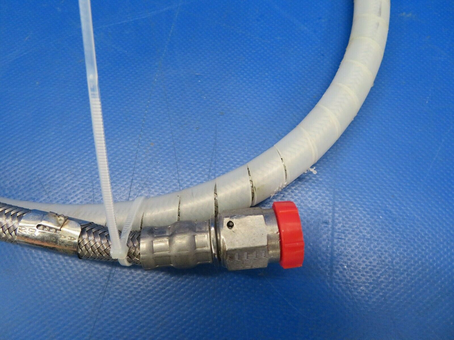 Diamond DA40-180 Aeroquip Fuel Line RH Wing 1500PSIG AE36600060490 (0220-23)