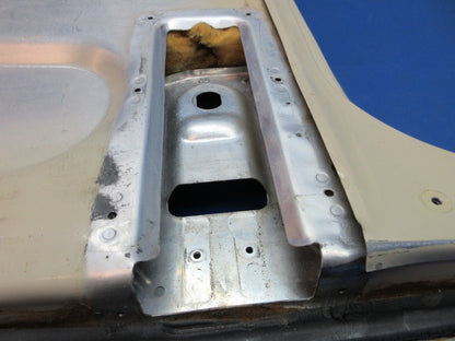 Piper Cherokee PA-28-140 Cabin Door Assy P/N 66657-00 (0823-152)