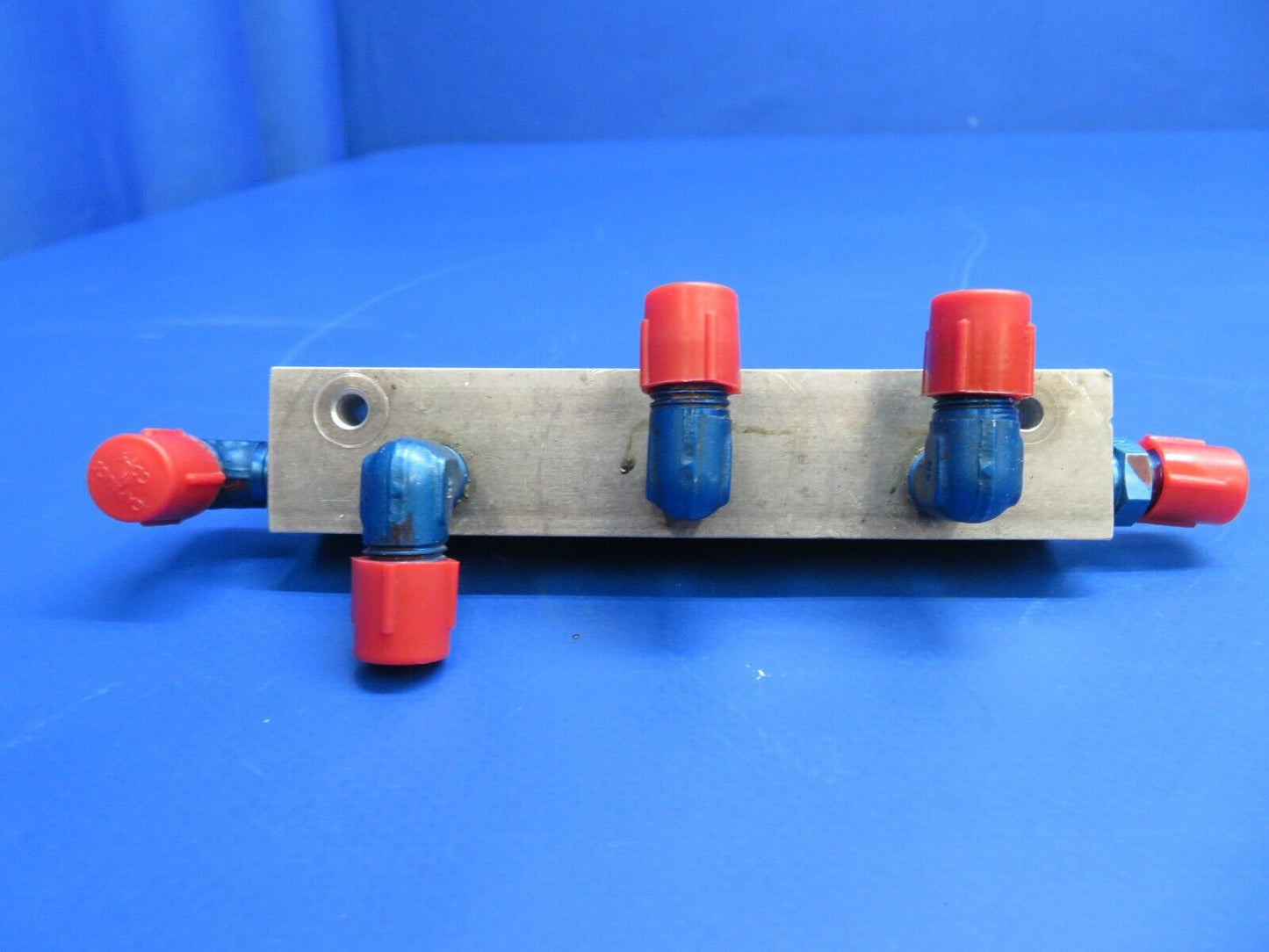 Piper PA-28R-200 Arrow Hydraulic Manifold RH P/N 67521-00, 67521-000 (1022-619)