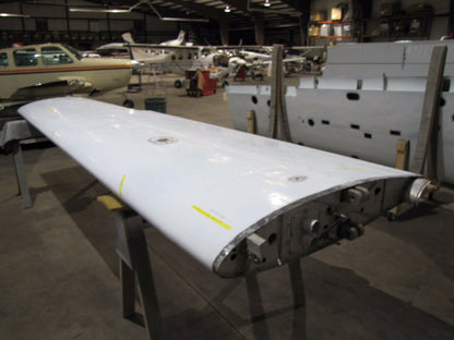1976 Cessna Cardinal 177B Wing RH P/N 1722002-16 (0317-17)