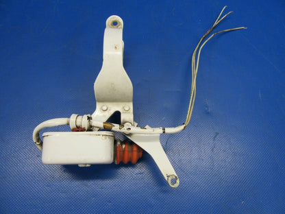 Beech Bonanza A36 Switch Assy Landing Gear Safety RH 002-361013-32 (0619-459)
