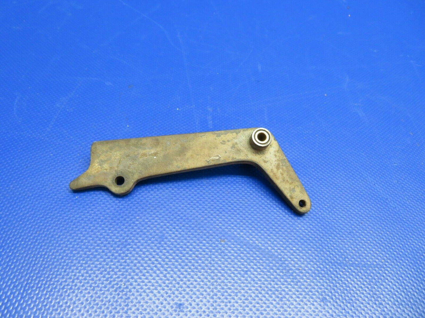 1960 Cessna 210 Uplock Hook RH Main Gear P/N 1241023-2 (0221-194)
