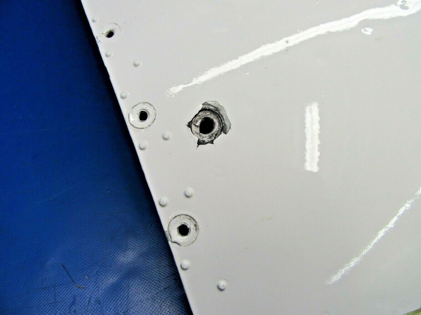 Piper Seneca II Bottom Cowling P/N 37207-100 (1119-255)