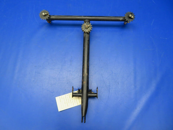 Piper PA-28R-180 Arrow Control Column P/N 67219-00, 67219-000 (0621-917)