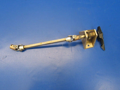 Cessna R182 Fuel Selector Gear Assy & Handle P/N 2216005-1 (0817-38)