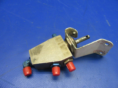 Cessna 177RG Actuator Main Gear Up Lock LH 2041046-1 (0621-374)