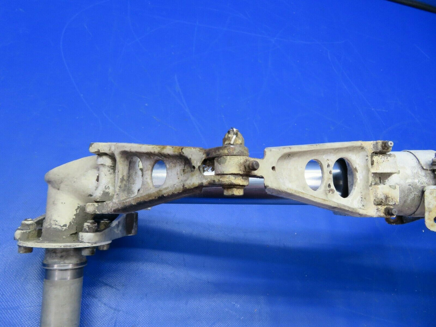 Beech 95-B55 Baron Main Gear Assy RH P/N 95-810002-756 (0721-778)