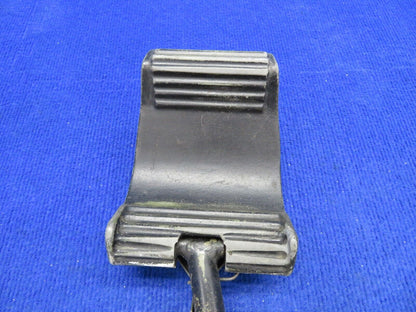 1956 Cessna 310 Rudder Pedal Assy RH w/ Torque Tube P/N 0861700-2 (0422-92)
