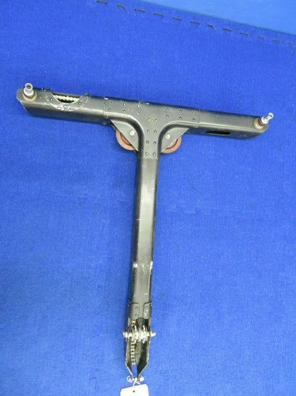 1956 Cessna 310 Tee Assy Control Column P/N 0896000-2 (0422-62)