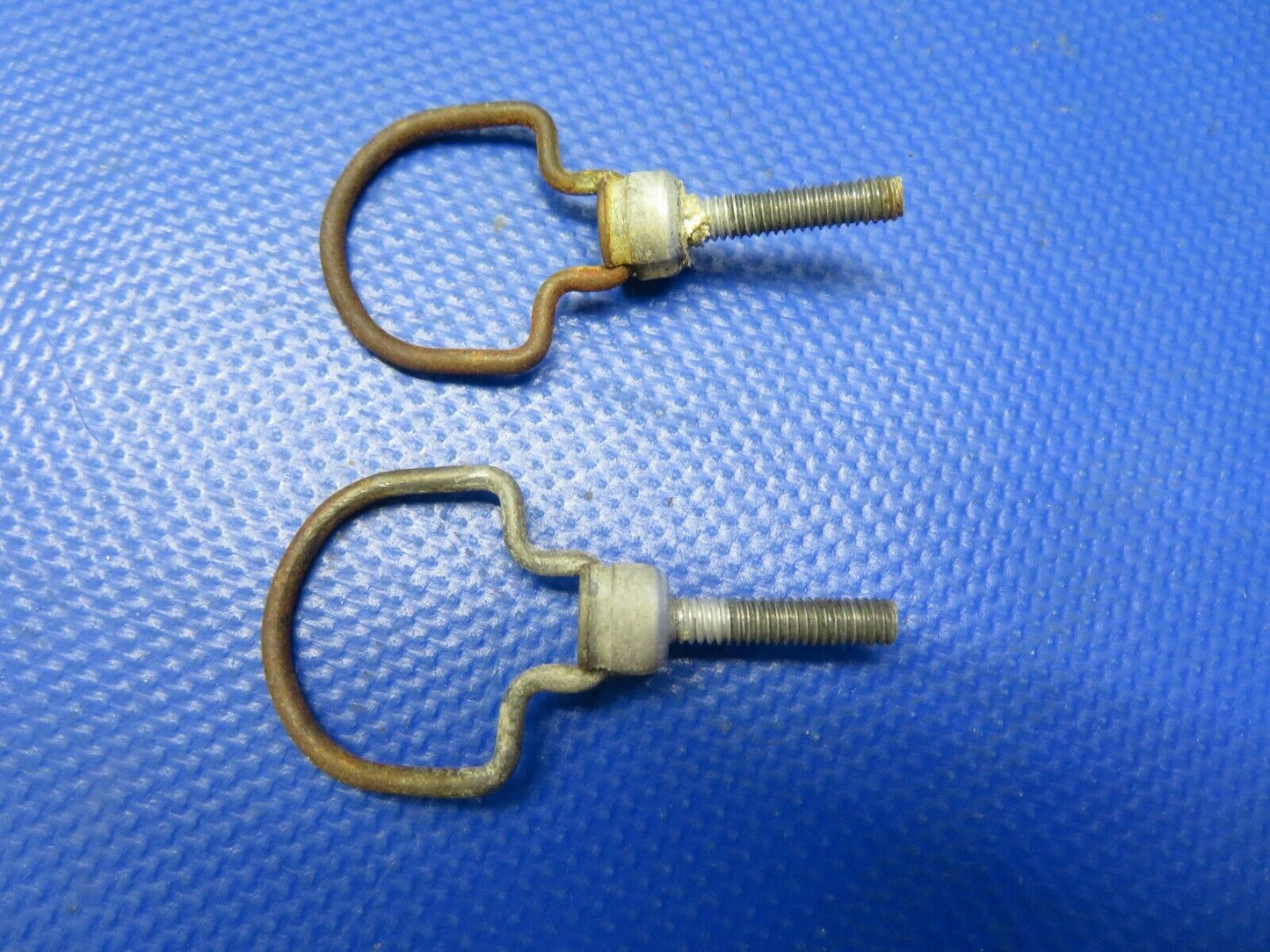 Piper PA-28R-180 Stud Garment / Coat Hangers P/N 487-629 LOT OF 2 (0621-838)