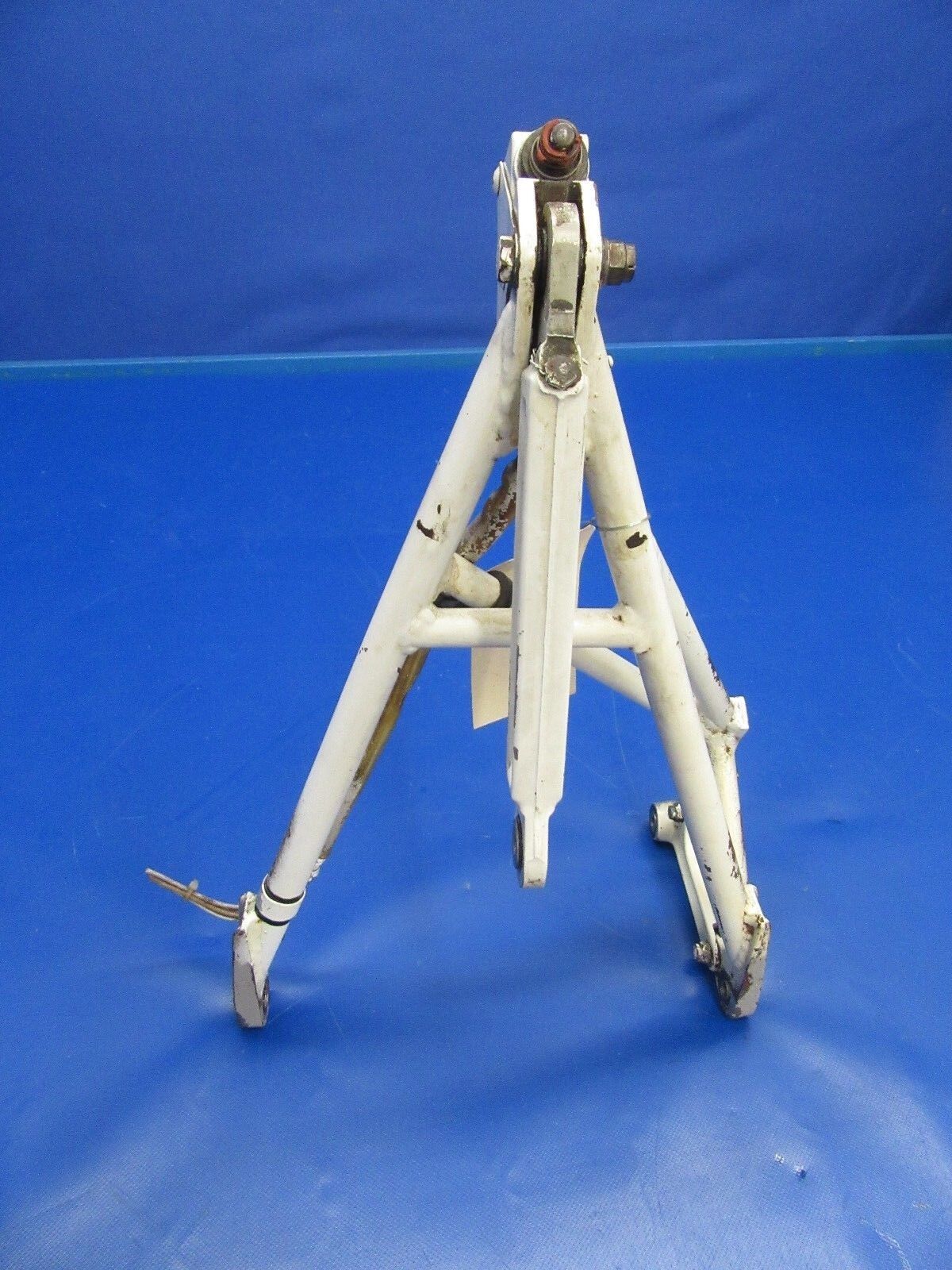 1955 Cessna 310 Nose Gear Drag Brace & Truss 0842107-497 & 0842000-4 (0416-08)