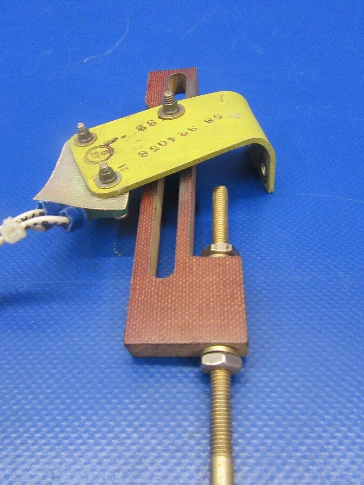 Beech Baron 58P Throttle Warning Safety Switch Assy P/N 95-324006-121 (0318-65)