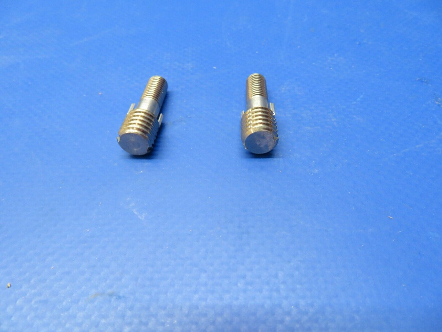 Honeywell Stud P/N 682-523-9803 LOT OF 2 NOS (1022-344)