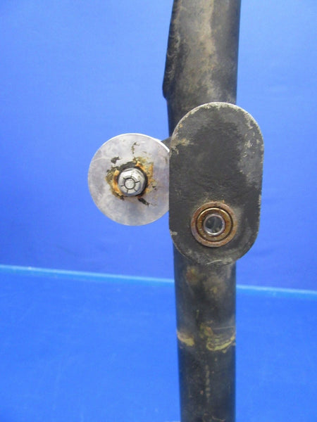 Piper PA-28-140 Cherokee Tee Bar Control Column Assy P/N 62703-031 (1018-169)