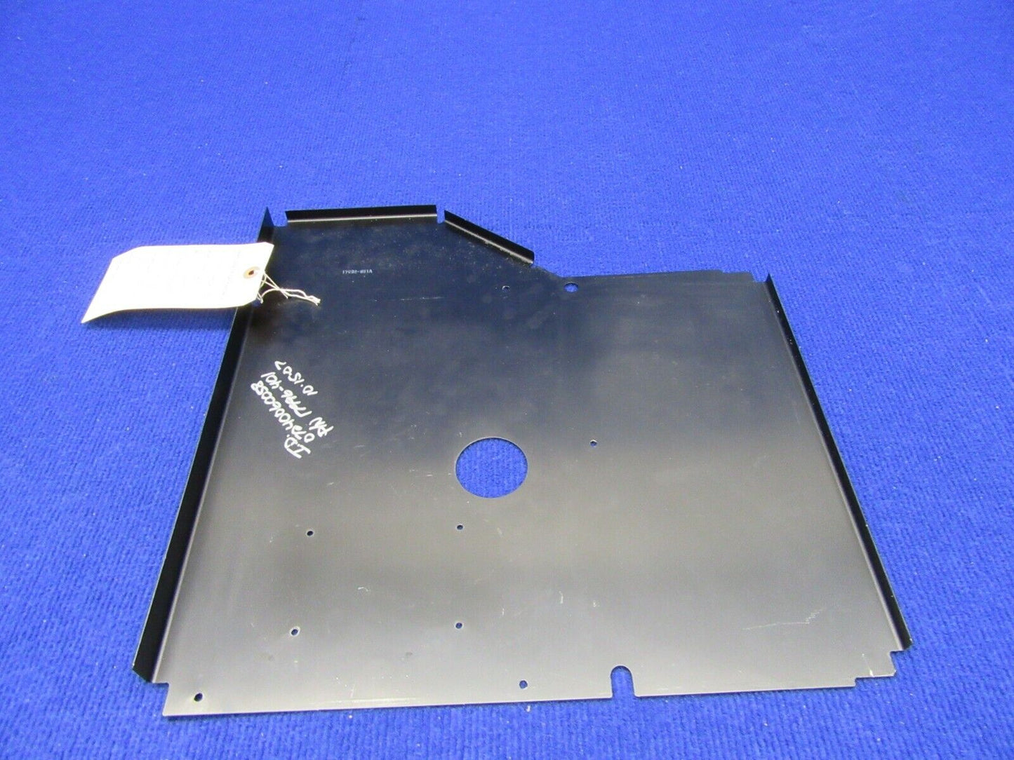 Cirrus SR-22 Kick Plate LH P/N 17996-001 (0122-382)