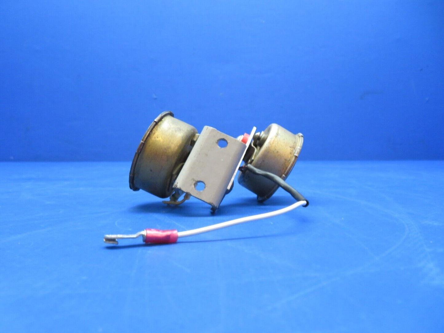 Cessna 310 / 310Q Stall Horn & Gear Horn Assy 28v P/N 9910080-1 (0923-376)