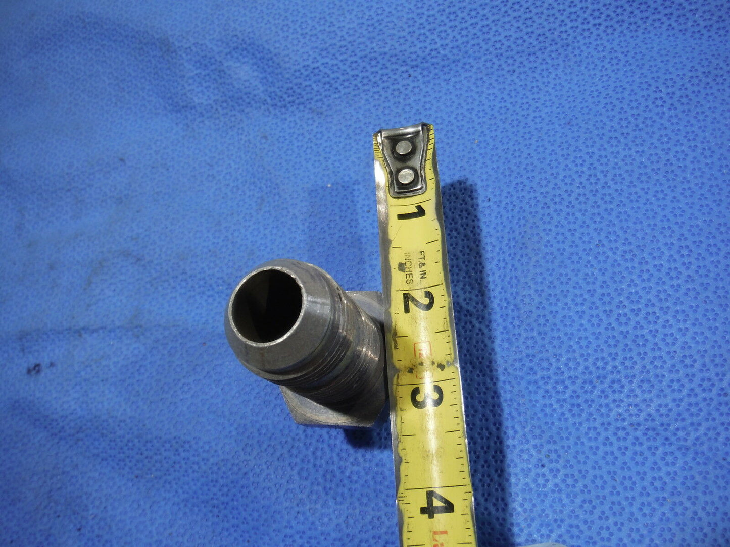 Union, Aeroquip  LOT OF 4  P/N AN832  (715-83)