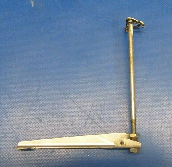 Piper PA-34-200T Rod Assy Fuel Drain & Handle RH 96975-00, 96975-000 (1119-409)
