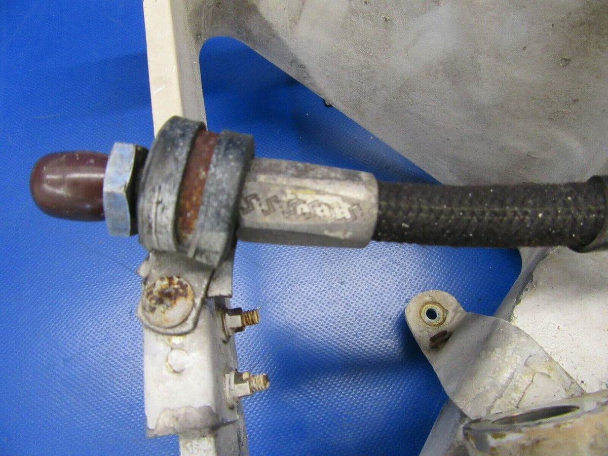 Beech Sierra B24R Main Landing Gear LH P/N 169-810001-601 (0719-217)