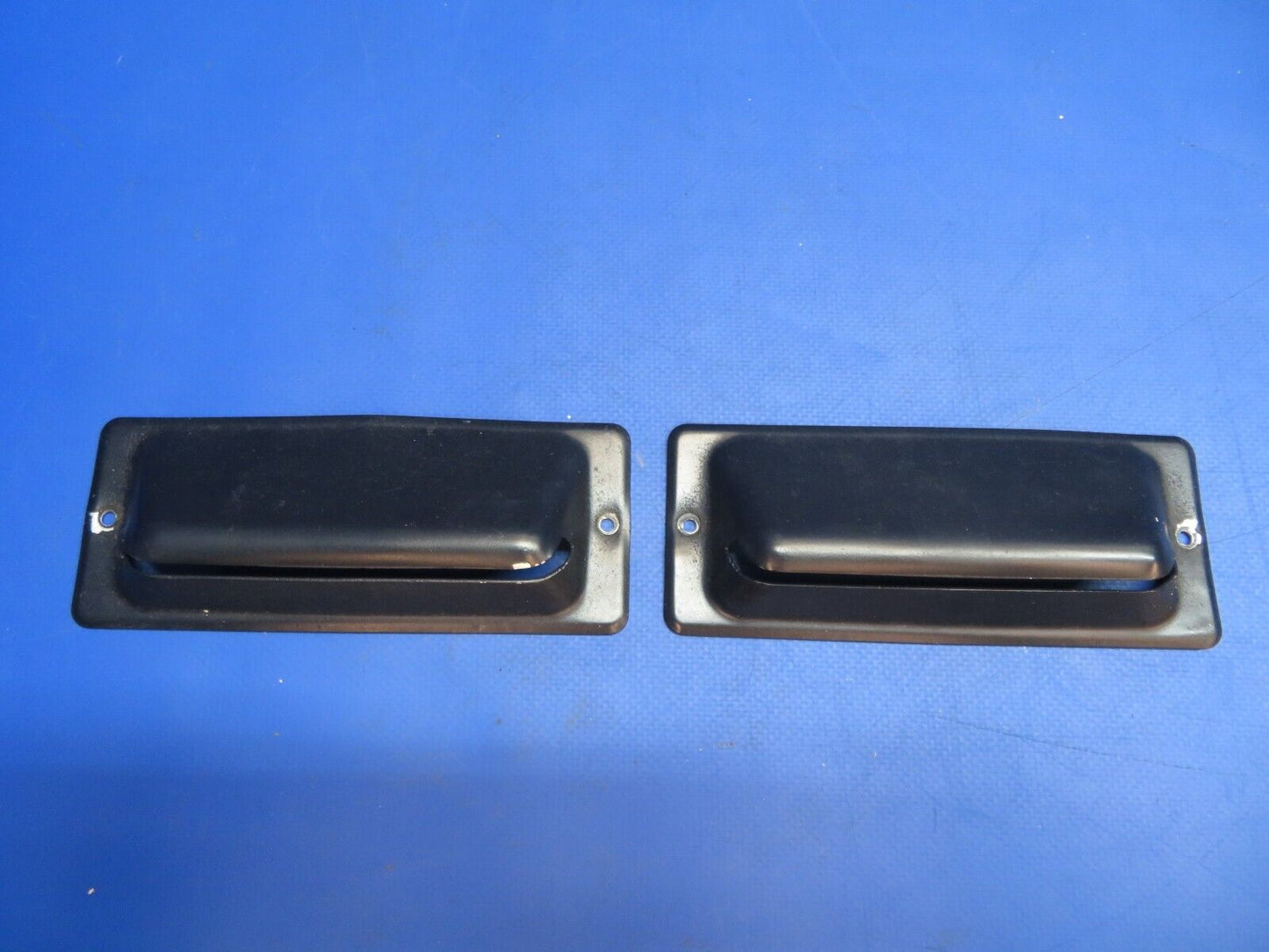 Piper PA-34-200T Seneca II Defroster Air Outlet P/N 65318-00 LOT OF 2 (0223-903)