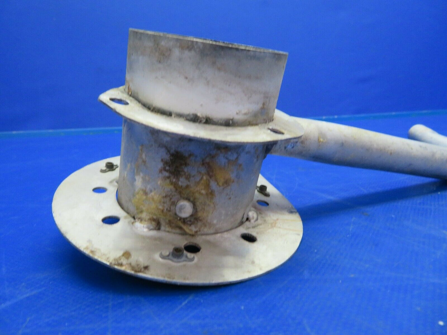 Piper PA-32RT-300 Vent FWD RH P/N 68416-01, 68416-001 (0620-305)