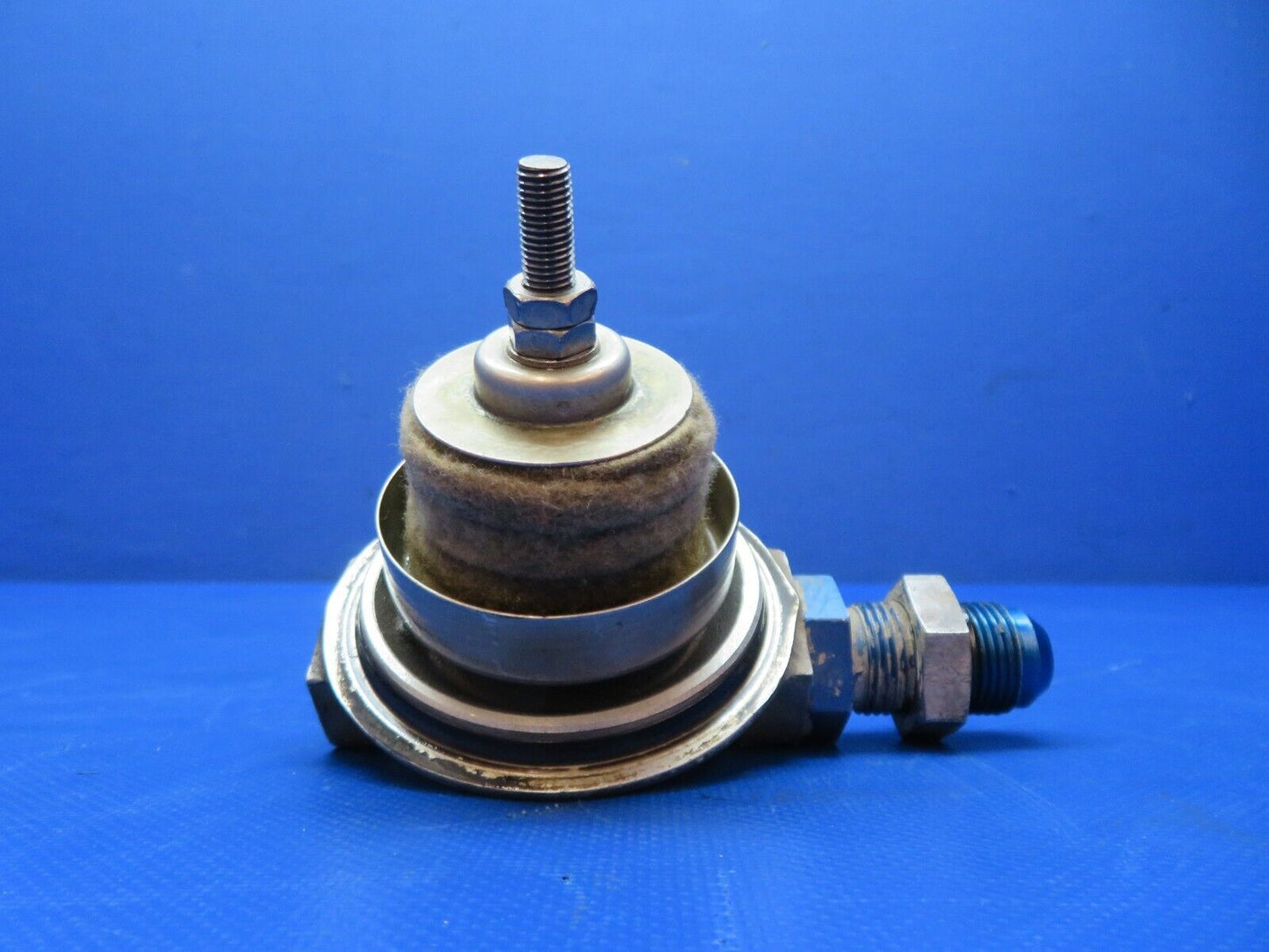 Cessna 401 / 401A B.F. Goodrich De-Ice Filter Assy P/N 3D1541 (0124-228)