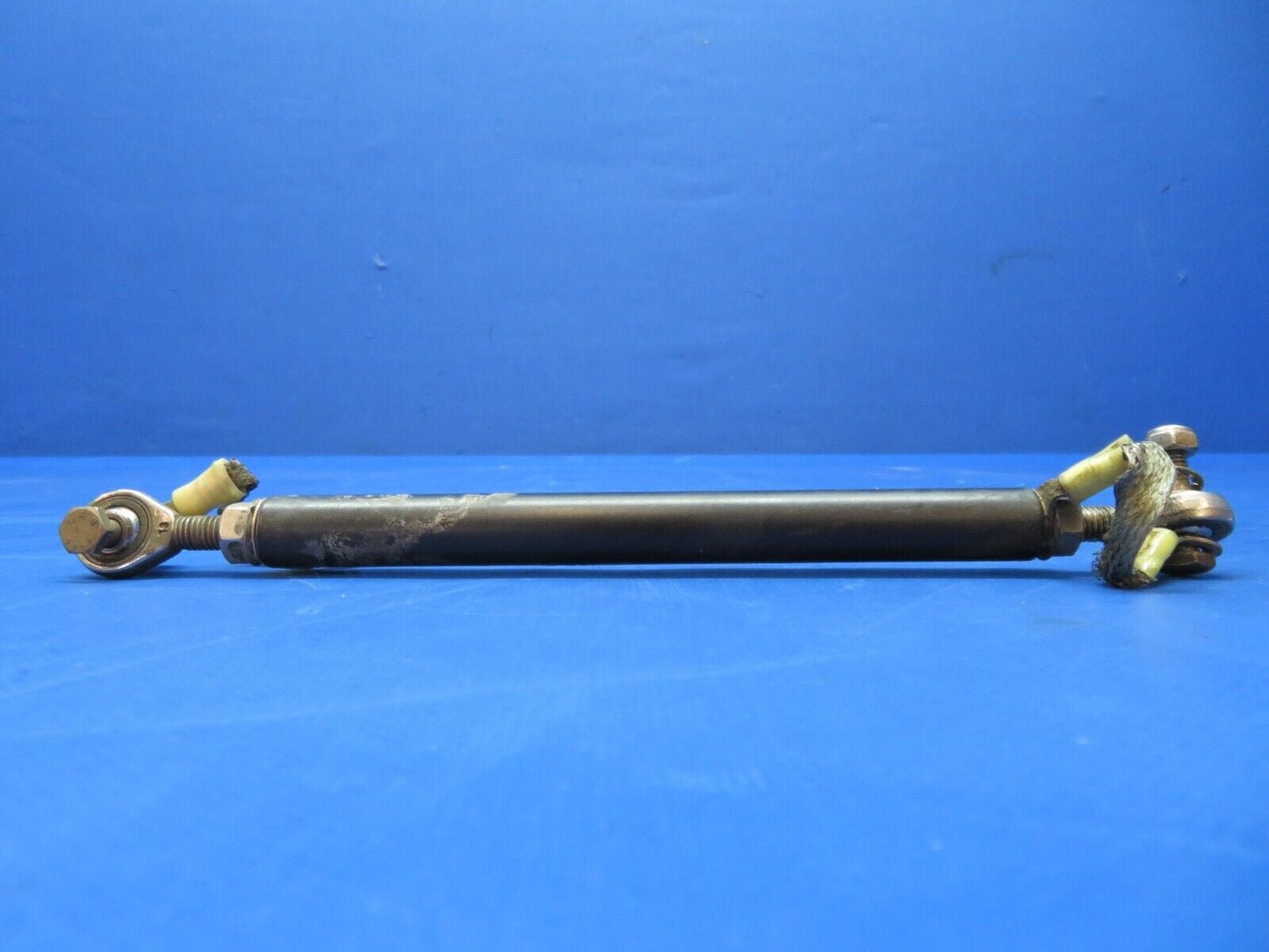 Diamond DA-42 Control Rod Assy Aileron 6-5/8" P/N PR1-16x0, 5-8-0170D (0623-504)