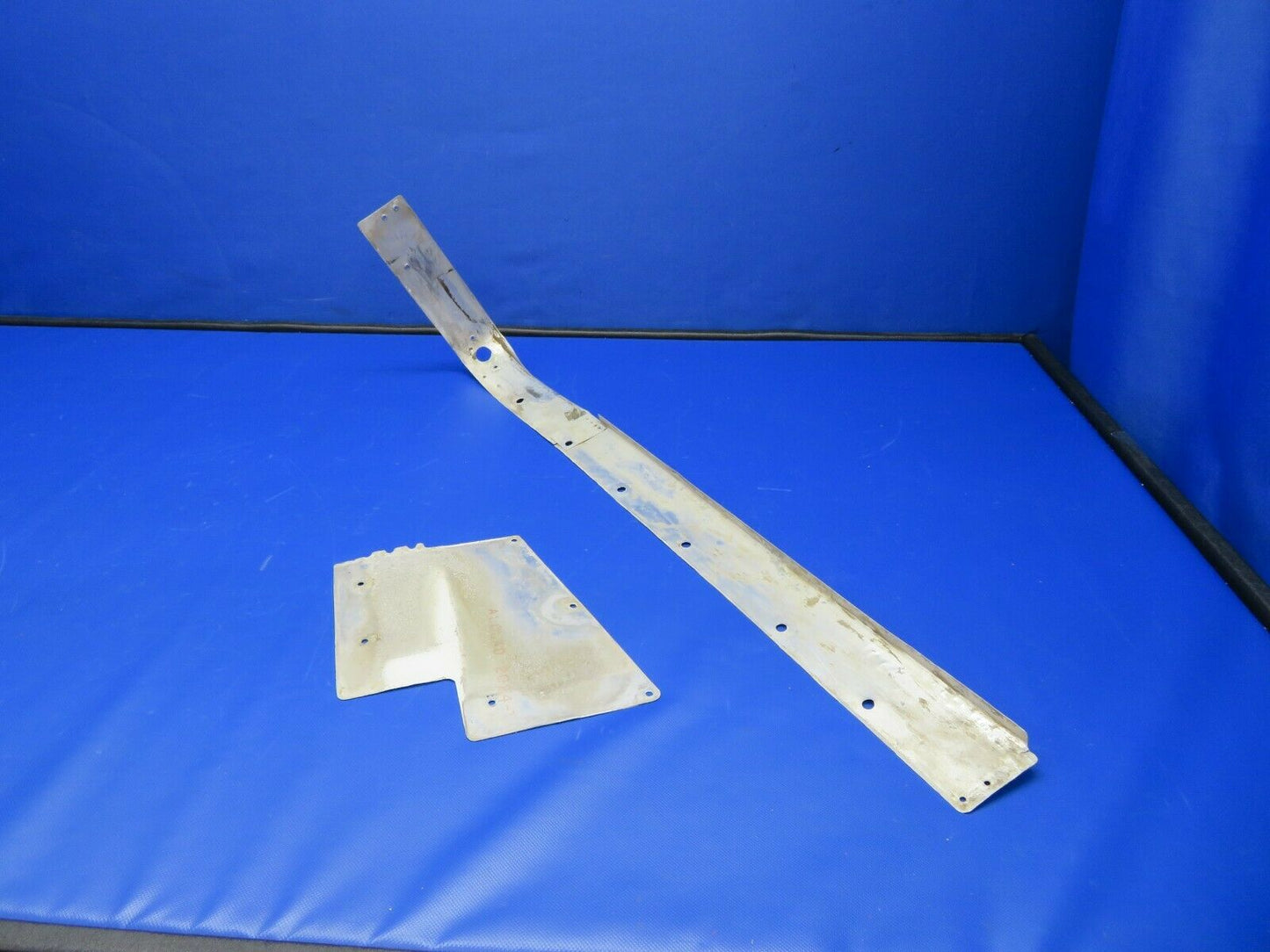 1960 Cessna 210 Wing Fairing LH P/N 1200080-1, 0520007-3 (0321-123)