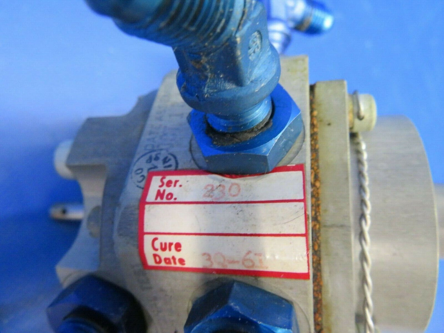 Beech Baron 95-A55 H & E ACFT Fuel Selector Valve LH HE 825-2 (0420-54)