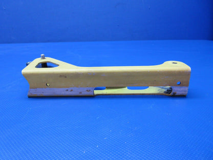 Piper PA-24-180 Bracket Assy Brake Cylinder P/N 21031-00 (1223-1438)
