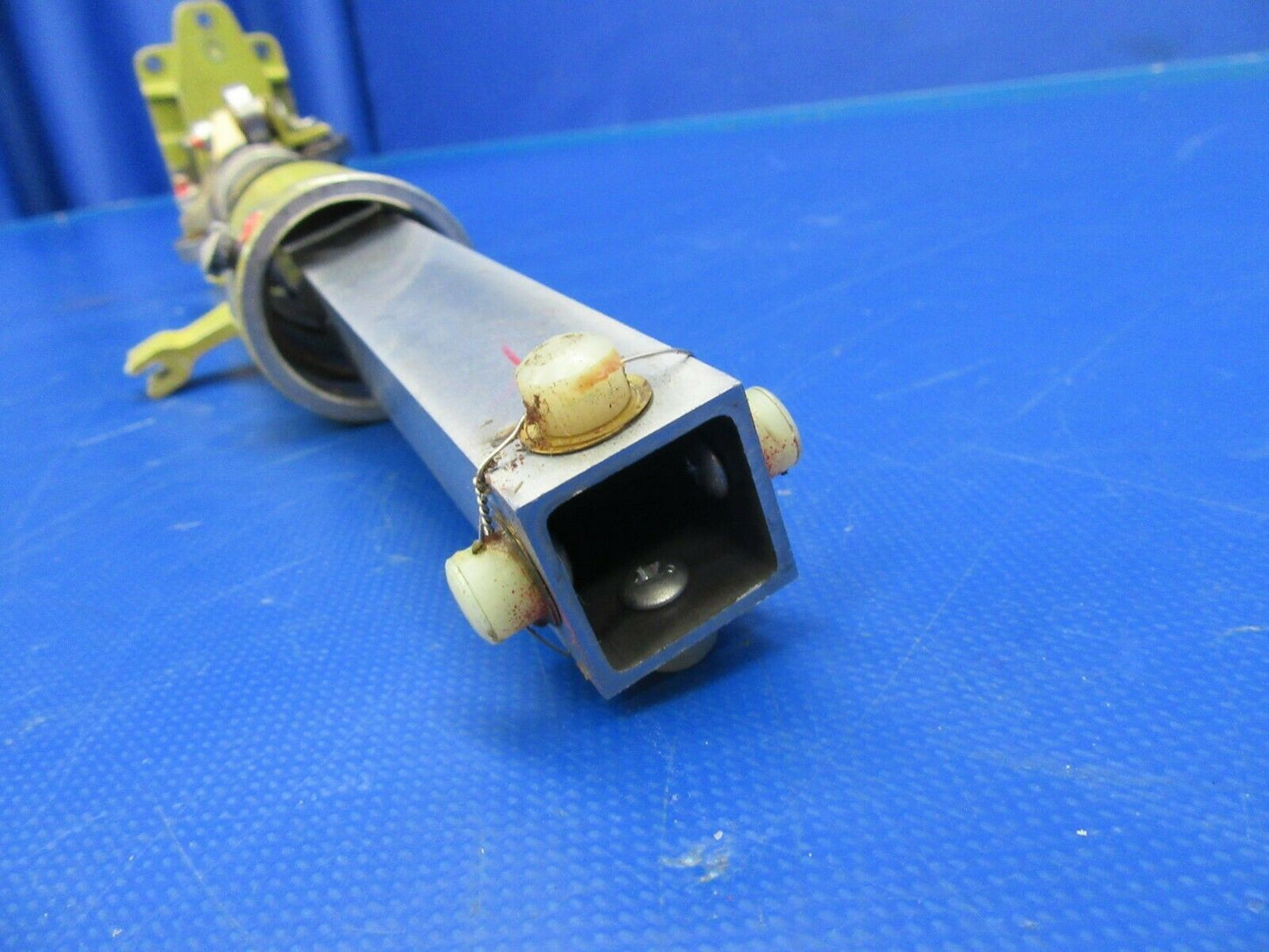 Piper Comanche Pilot's Control Wheel Shaft Assy 20975-03, 20975-003 (1219-205)
