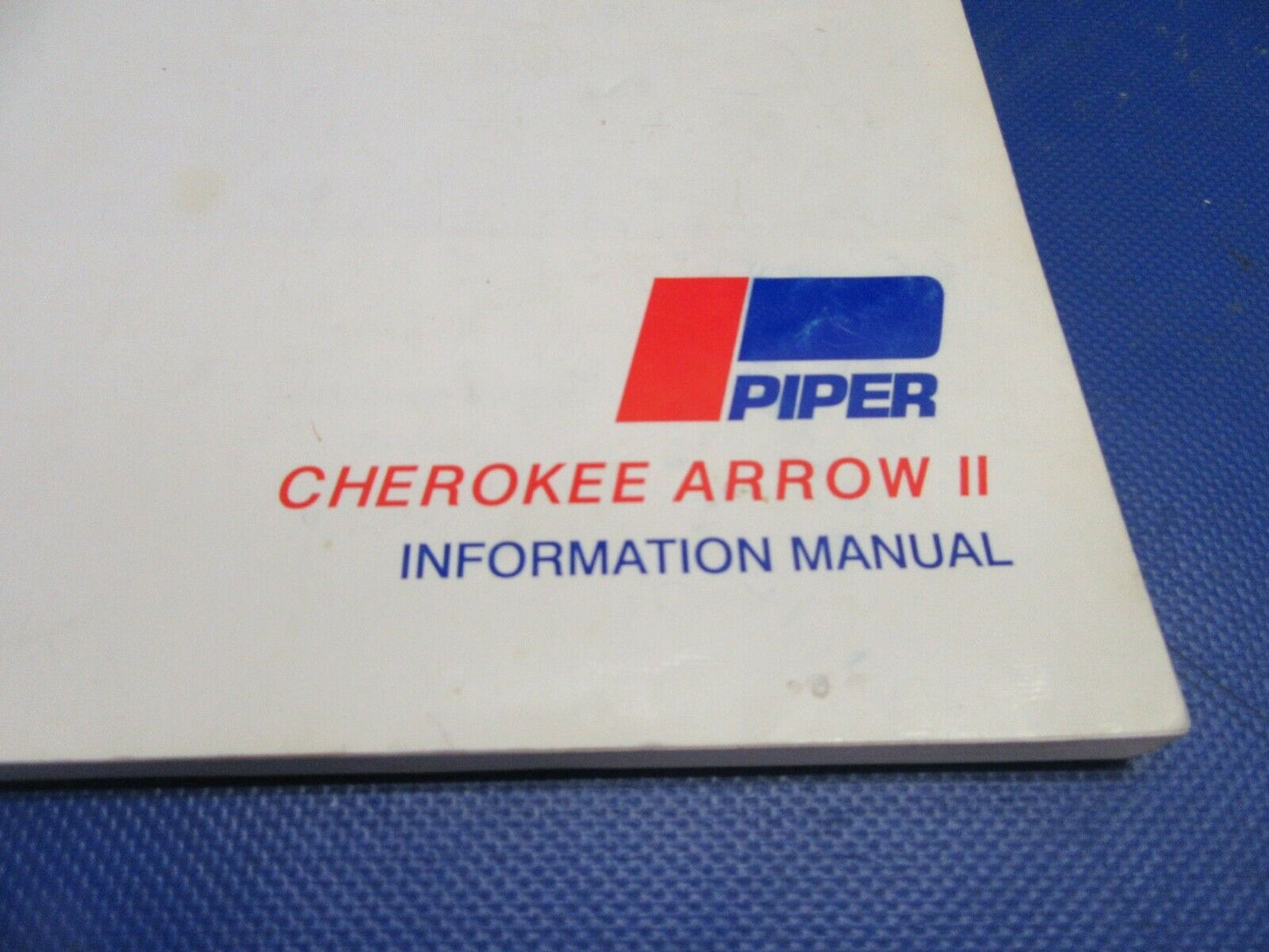 Piper Cherokee PA-28R-200 Arrow II Information Manual (1021-427)