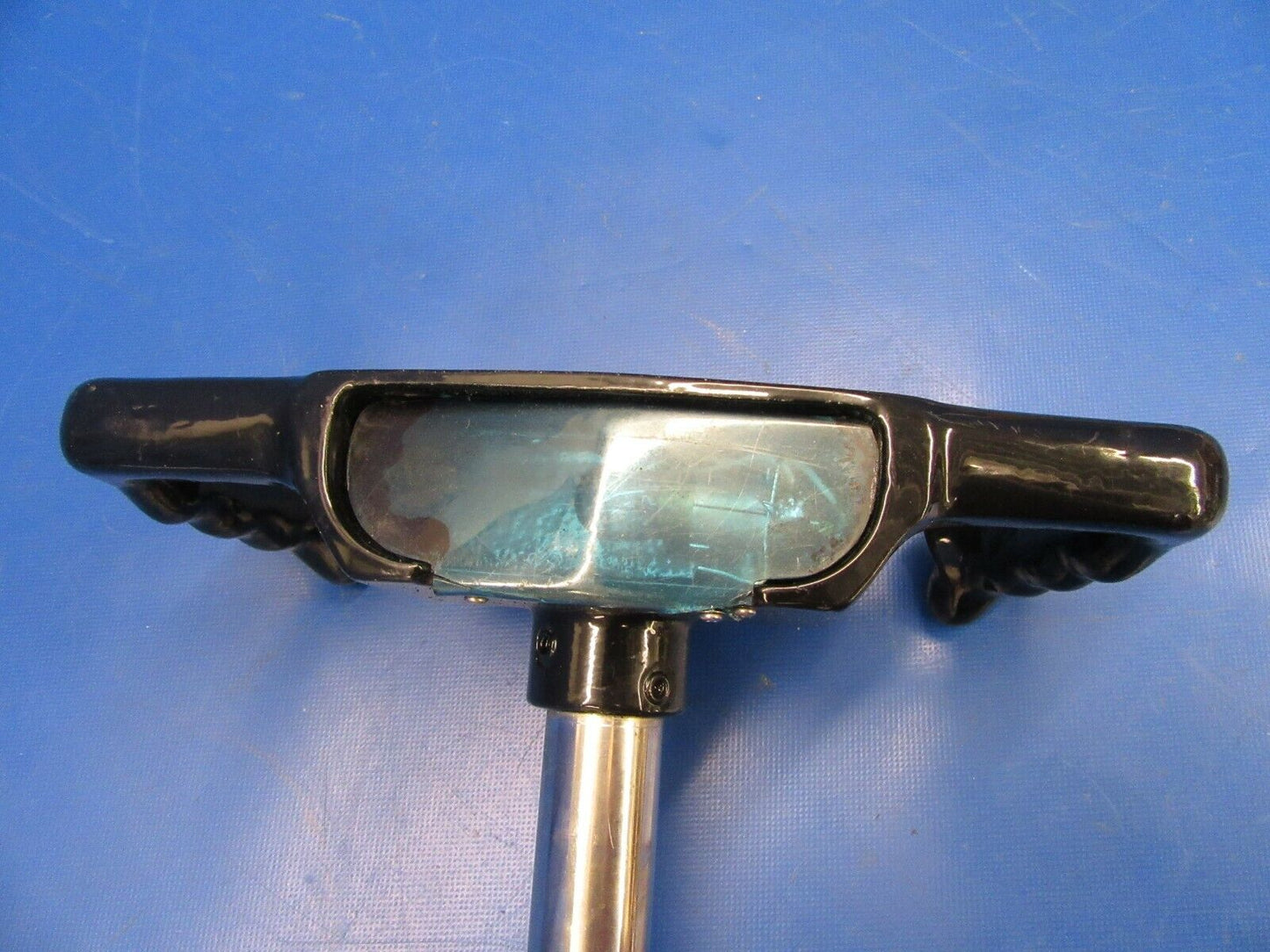 Cessna 310 / T310Q Control Wheel Assy w/Map Light RH 0896132-37 (0619-127)