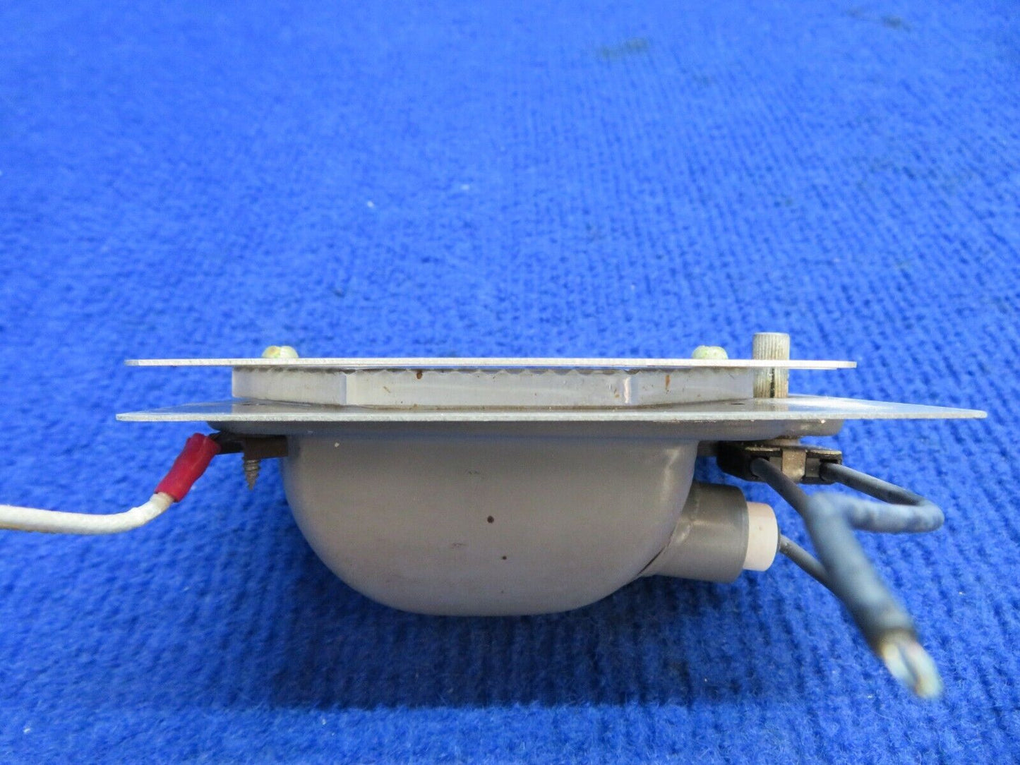 Mooney M20G Grimes Dome Light Assy P/N B-3555A-8 (0822-598)