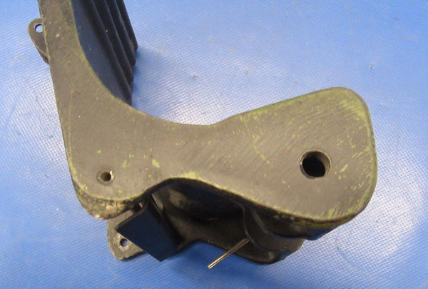 Cessna 310 Rudder Pedal P/N 0861706-1 w/ Link (1218-74)