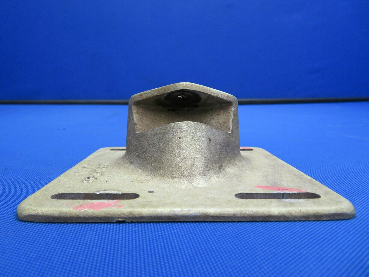 Cessna 210L Main Landing Gear Uplock Support P/N 1241075-1 (0820-402)