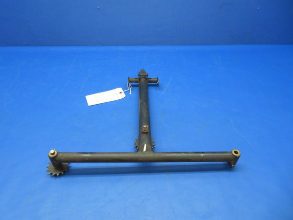 Piper PA-28 Control Column Tee Bar P/N 62703-33 (0723-375)