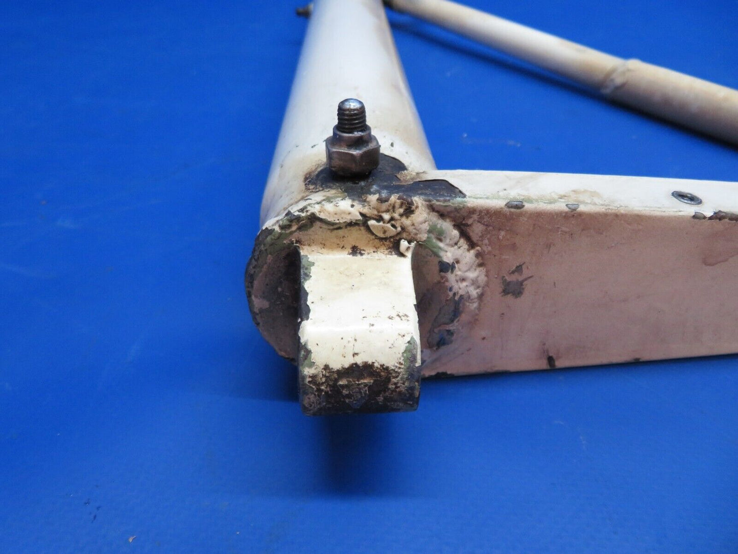 Aeronca 7AC /  11AC Oleo Frame & Strut P/N 3-433, 4-541 FOR PARTS (0423-60)