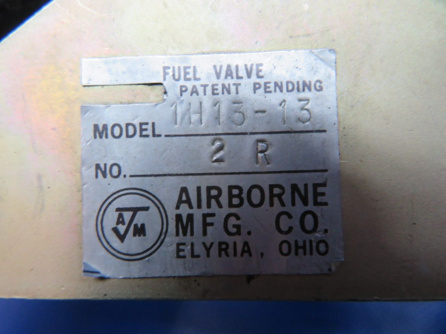 Cessna 401 / 401A Airborne Fuel Valve Assy LH P/N 1H13-13 (0124-148)
