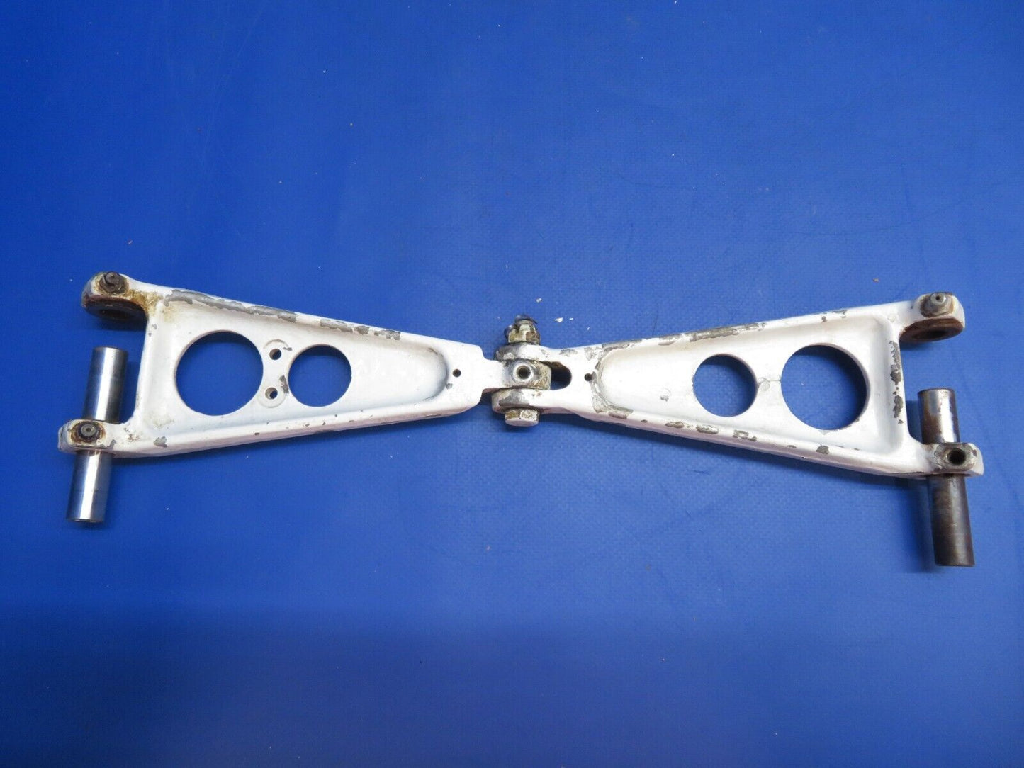 Beech Main Gear Torque Links P/N 45-815011-6, 45-815015-6 (0223-528)