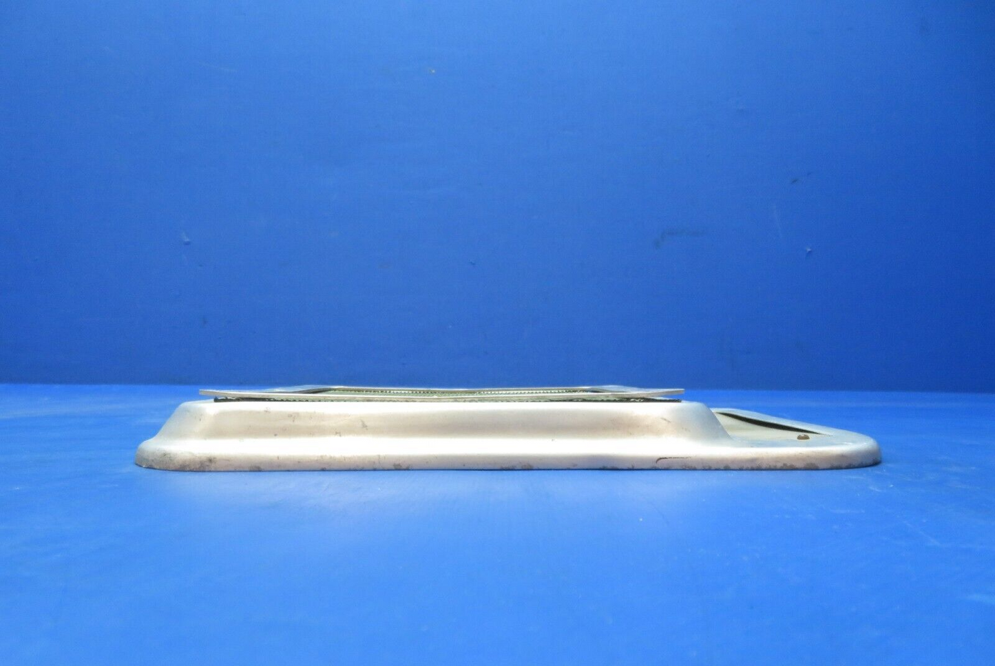 Beech C-35 Bonanza Dome Light & Radio Speaker Assy P/N 35-344140-602 (1023-229)