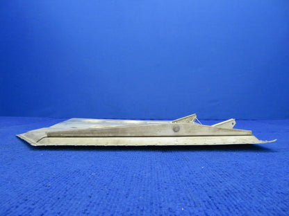 1956 Cessna 310 RH INBD Gear Door Assy P/N 0826000-4 (0422-73)