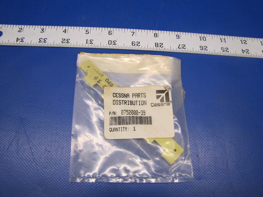 Cessna A188 & T188 Hinge Half Upper Cowl Assy P/N 0752000-39 NOS (0417-260)