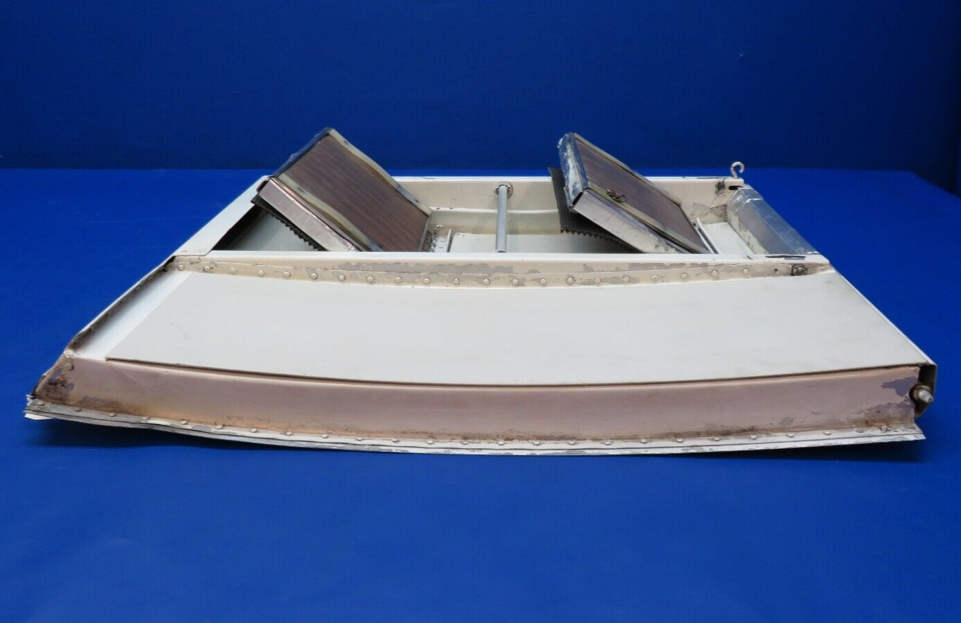 Cessna 401 Lower Cabin Door Assy P/N 5011180-204 (0523-234)