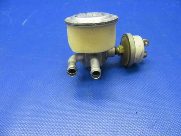 Piper PA-32RT Airborne Vacuum Regulating Valve P/N 2H3-19 (0521-523)
