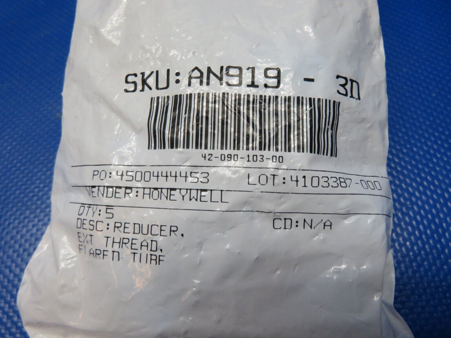 Honeywell Reducer P/N AN919-3D LOT OF 25 NOS (0224-217)
