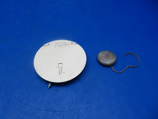 Early Cessna 310 Auxiliary Fuel Door w/ Cap & Filler Neck 0823300-15 (1223-134)