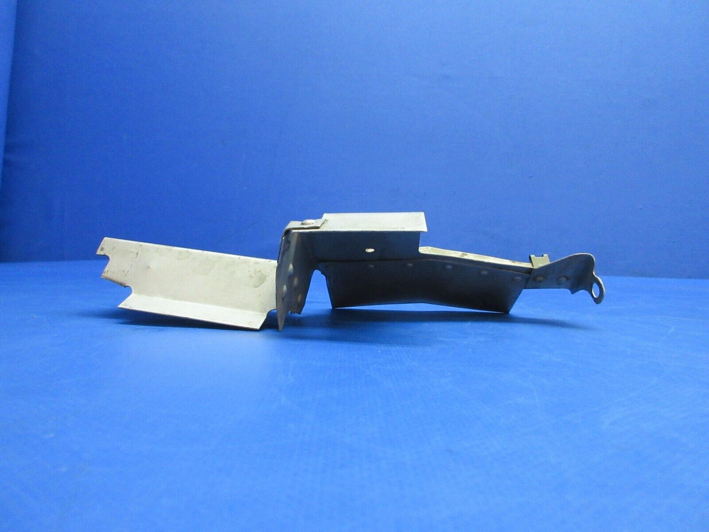 Baron 55 / Continental O-470-L Engine Baffle LH FWD P/N 96-910015-129 (0623-707)
