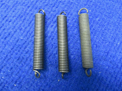 Cessna Spring P/N 0310196-13 LOT OF 5 NOS w/ 8130 (0522-69)
